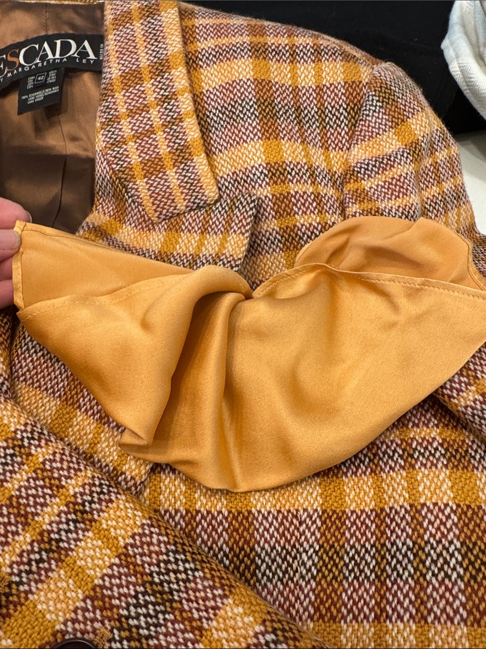 Escada Vintage Wool Orange and Brown Plaid Double-Breasted Blazer EUR 42 US 8 - Picture 13 of 13
